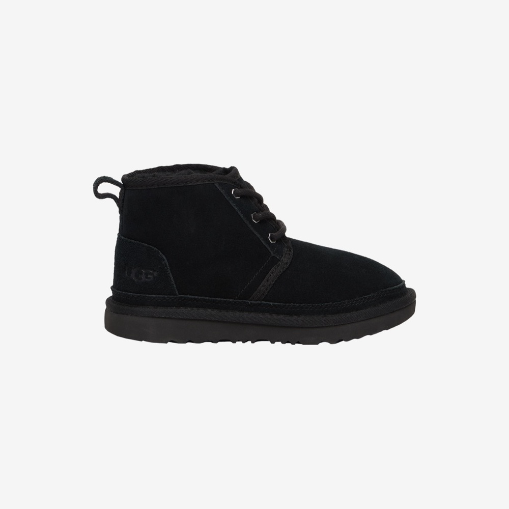Ugg Neumel zip up boot. Size toddler 9.
